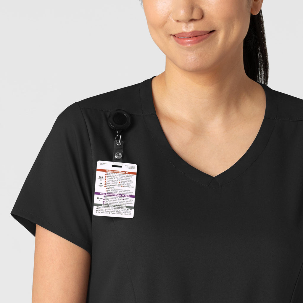 WonderWink Boundless Women's 2-Pocket V-Neck Scrub Top